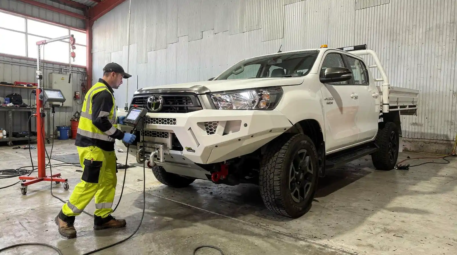 Reliability, speed of diagnosis, and site compliance separate a dependable servicing partner from a risky